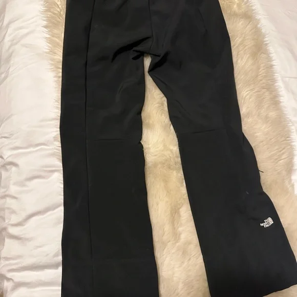 North Face Women’s ski pants and snowboard pants - offers welcome